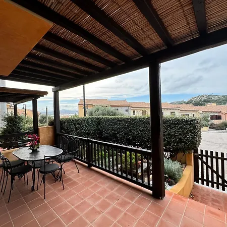 Freedhome Seaview Apartment